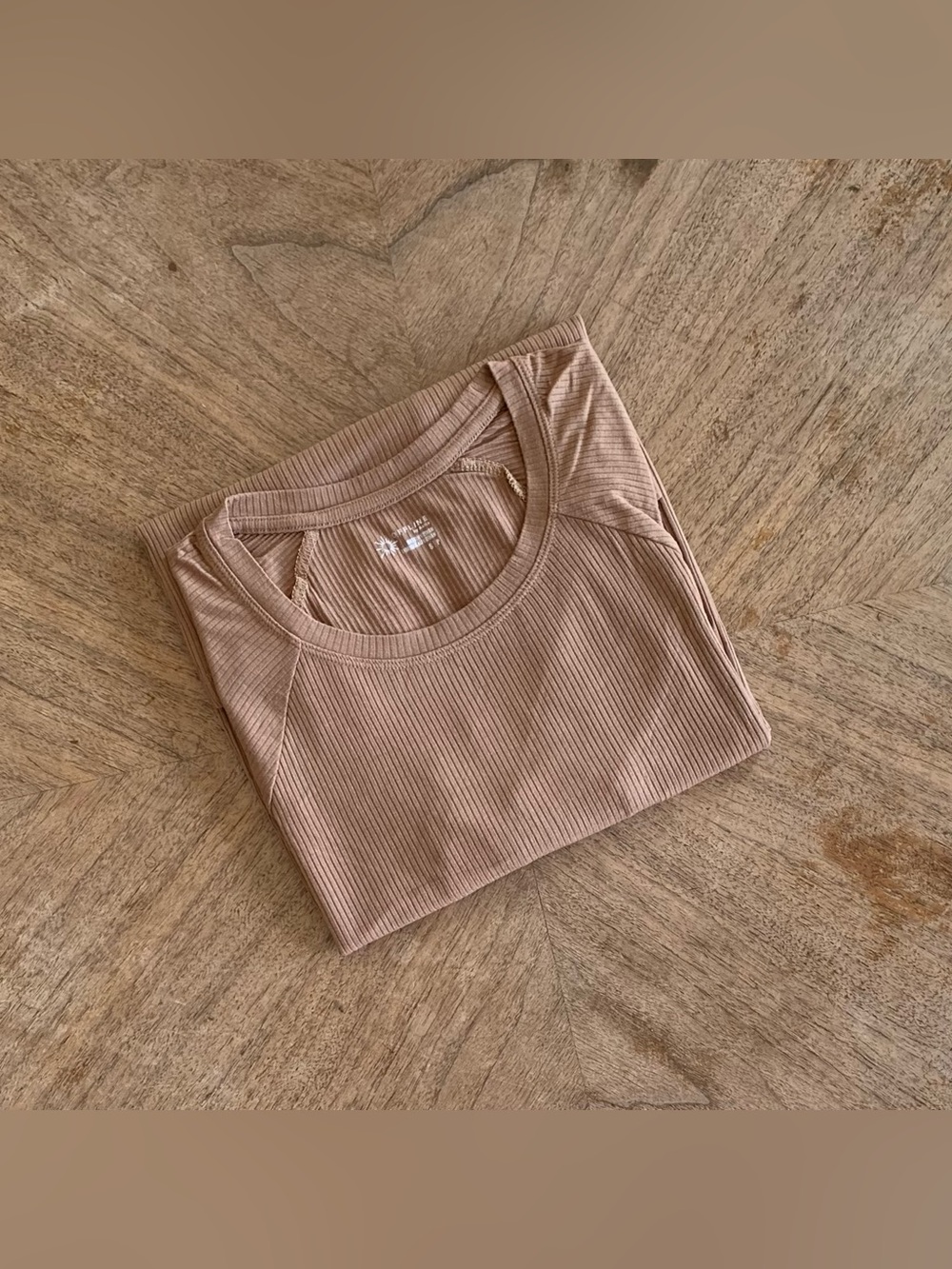 AErie Cedar Expedition Thumbs Up Ribbed Reglan Long Sleeve T-Shirt